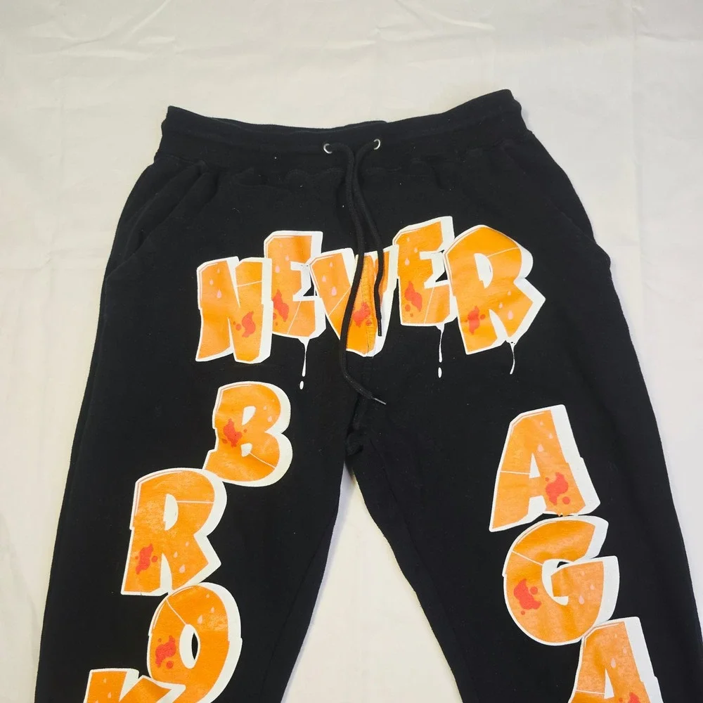 Never Broke Again Me'ns Joggers Size Small Black Orange Graffiti Graphic T6